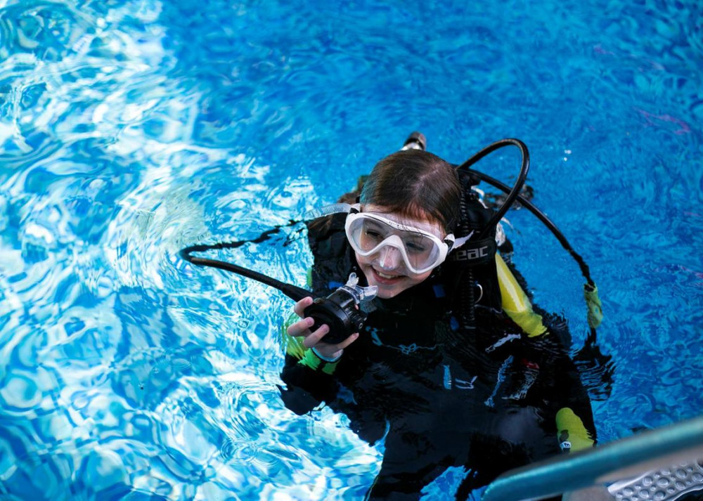 Dubai schoolgirl becomes one of the world's youngest certified scuba divers